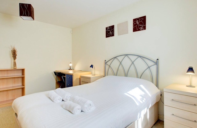 Pass the Keys |Spacious apartment for 2 free parking