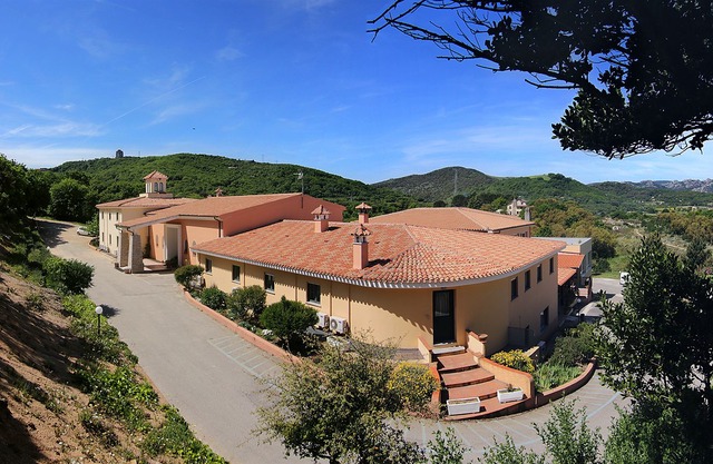 Pausania Inn