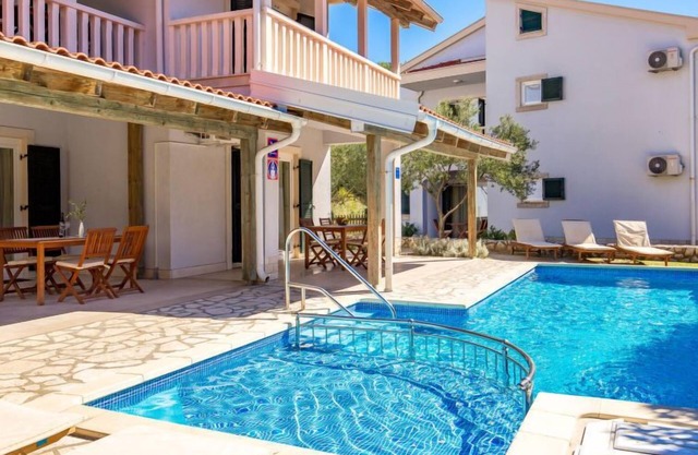 Pavica 5 by Interhome
