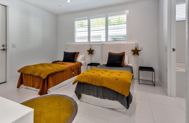 Pavillions 19, Hamilton Island