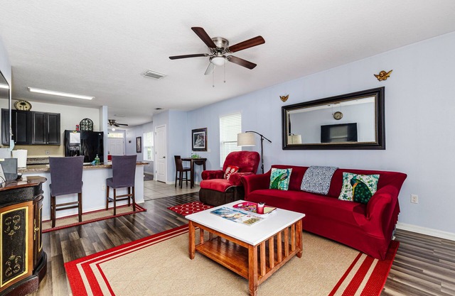 Peaceful 2BR Home w/Modern Comforts in Riverview