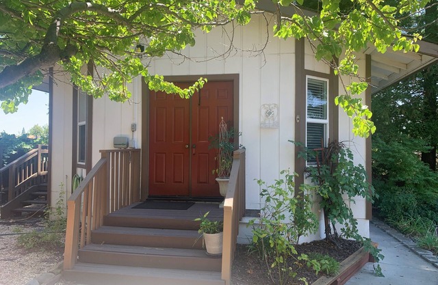 Peaceful and Private Cottage just 14 minutes from Thunder Valley Casino