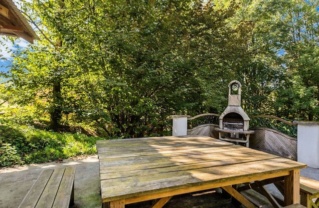 Peaceful Apartment in Schwalefeld with Garden