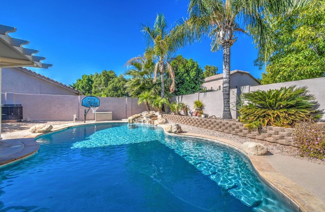 Peaceful Family Retreat in East Mesa