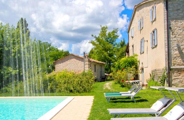 Peaceful Holiday Home in Acqualagna with Swimming Pool