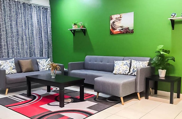 Peaceful Home 4 BR near Paradigm Mall and Highways
