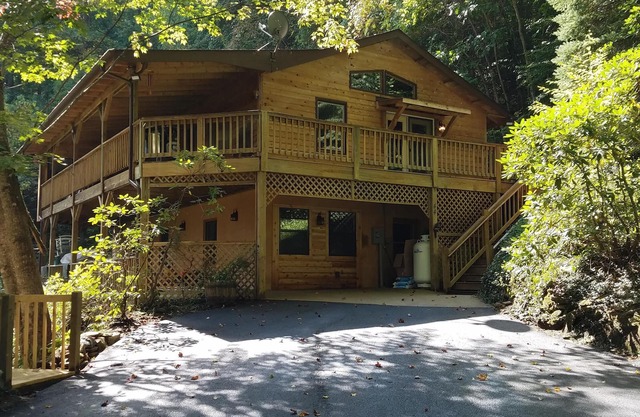 Peaceful mountain vacation at The Rusty Elk Retreat