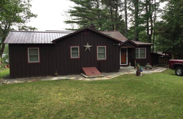 Peaceful relaxing getaway on the Great Sacandaga Lake.