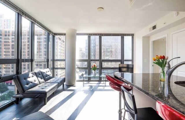 Pentagon Luxe Apartments