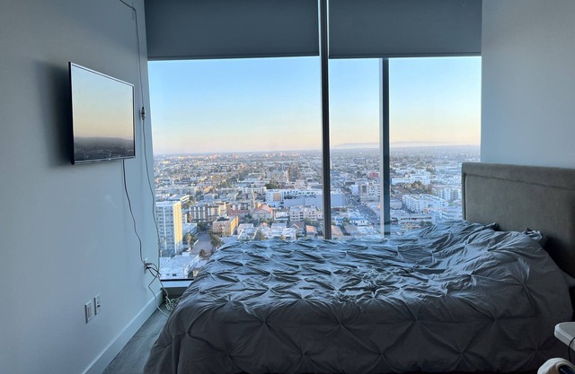 Penthouse Luxury Apartment Near downtown LA