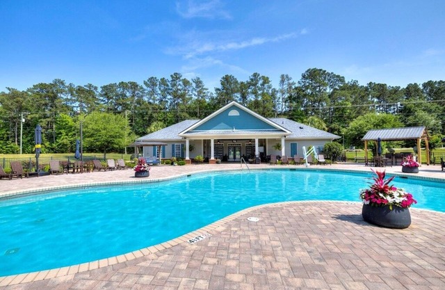 "Penthouse" on Lake Marion, SC at the Club Wyndham ResortnSleeps 8