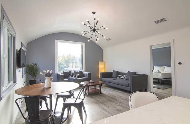 Penthouse Two @ World Artists Living