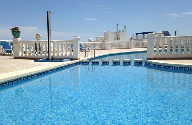 Penthouse with pool, sea view, sleeps 6