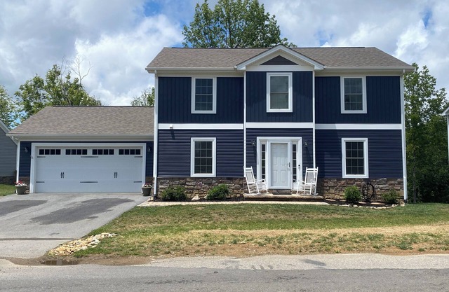 Perfect Family home~ Football, Graduation, Aquatics, Virginia Tech, Radford Univ