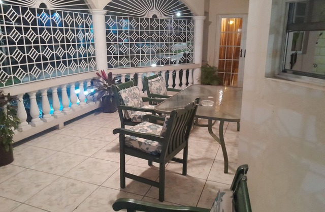 Perfect group stay in the heart of Montego Bay. 10 mins from beach