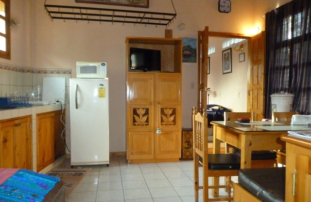 Perfect Work/Fun Apartment near downtown Panajchel in secure spa compound