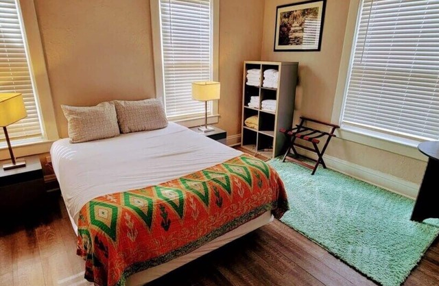 Pet and kid friendly duplex with 2 bedrooms