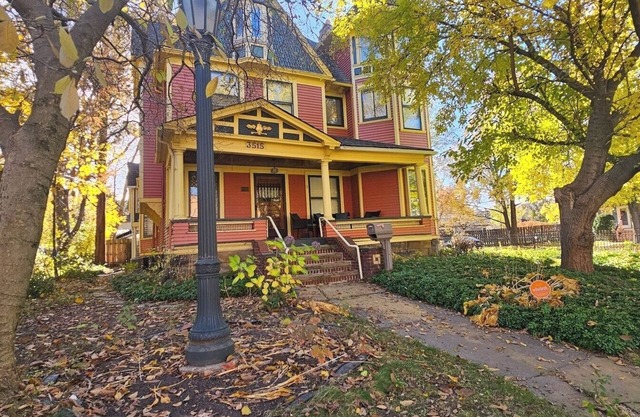 Pet-Friendly 5BR Retreat BBQ Sleeps 12