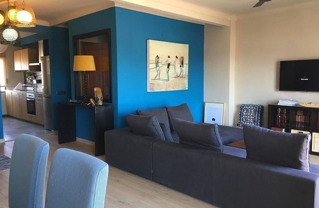 Pet-Friendly Apartment Fornet 24 In the heart of the old town with Wi-Fi, A/C & Terrace