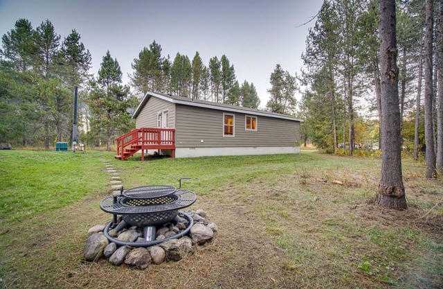 Pet-Friendly Cascade Vacation Rental w/Fire Pit!