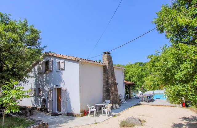 Pet friendly home in Balazuc