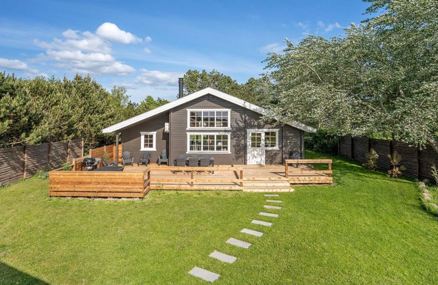 Pet friendly home in Ebeltoft with WiFi