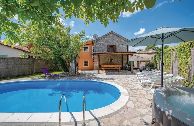 Pet friendly home in Pazin
