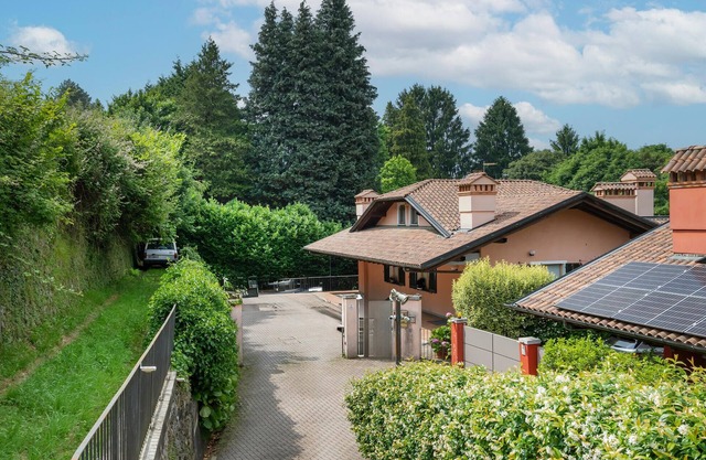 Pet friendly home in Stresa