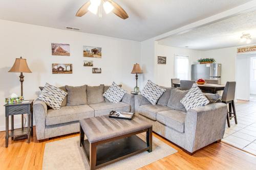 Pet-Friendly Home with Fenced Yard Cozy in Casey