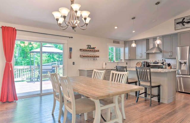Pet-Friendly Mechanicsville Retreat w/Deck!