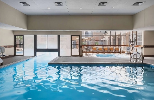 Pet-friendly Property, Two Swimming Pools! Spacious Unit!