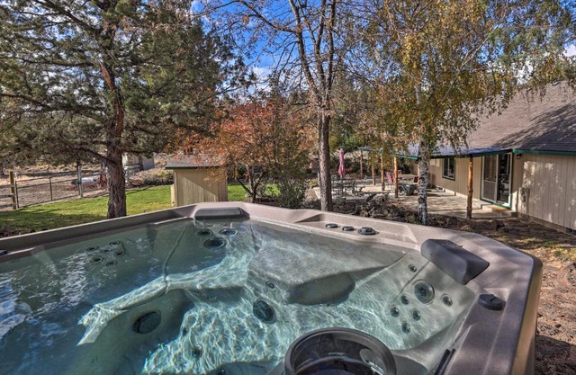Pet-Friendly Redmond Home with Hot Tub, Porch, Grill