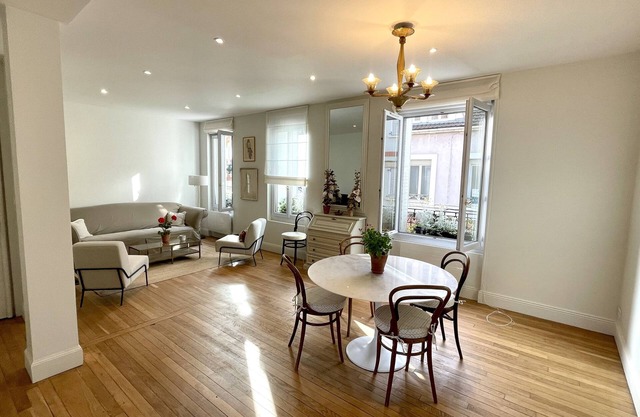 PETIT VERT EPERNAY Apartment - Hyper-Center - 2 bedrooms - 2 bathrooms - terrace
