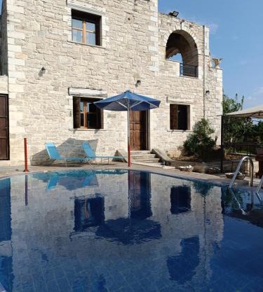 Petrini Villa with swimming pool