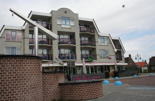 Petten Beach 14