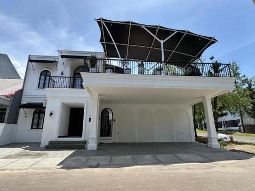 Phoenix Villa at Sentul City