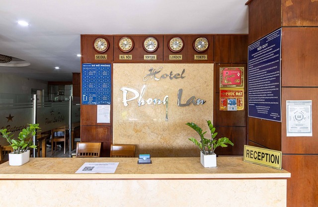 Phong Lan 2 Hotel