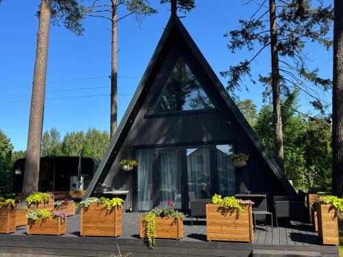 Pine house with sauna and hot tub