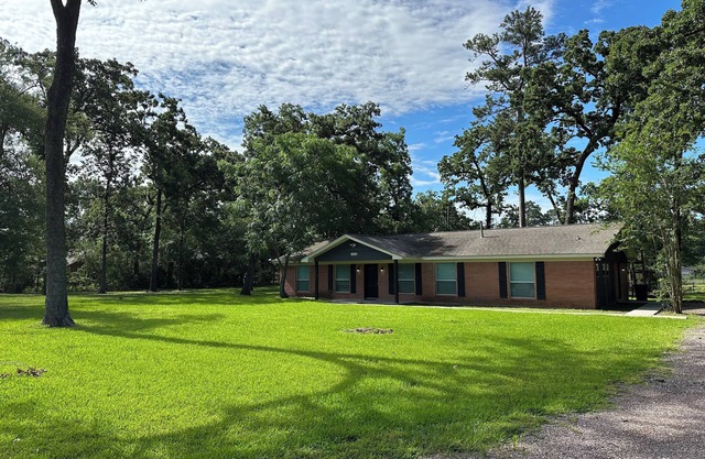 Pinewoods Hideaway – Quiet Comfort Near It All