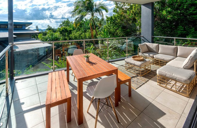 Pinnacle 10, Garden View Apartment on Hamilton Island