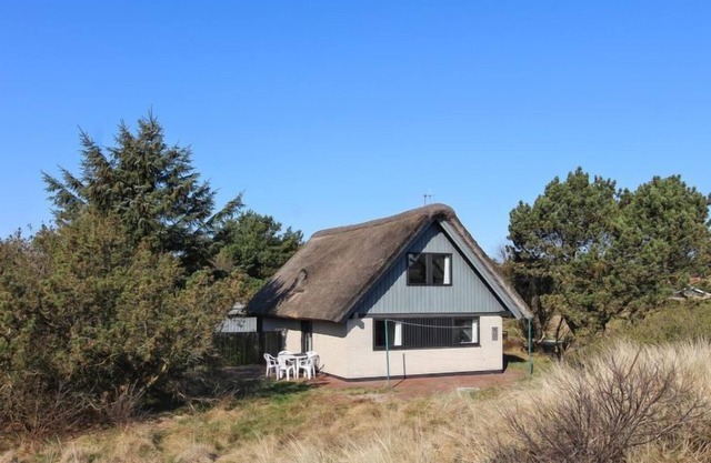 "Pisana" - 400m from the sea by Interhome