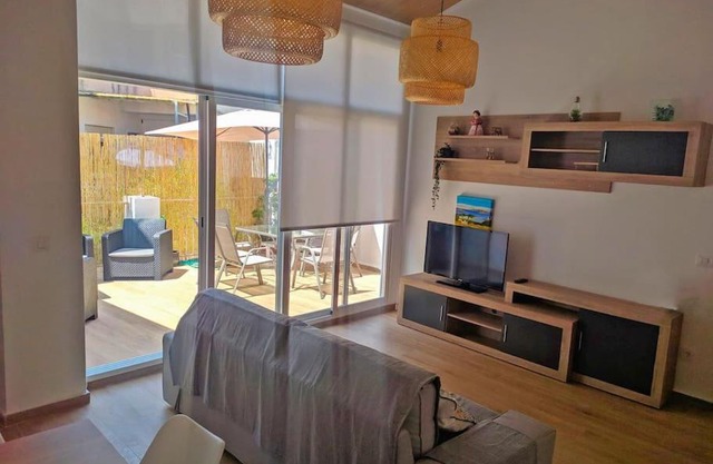 Piso recién reformado con gran terraza