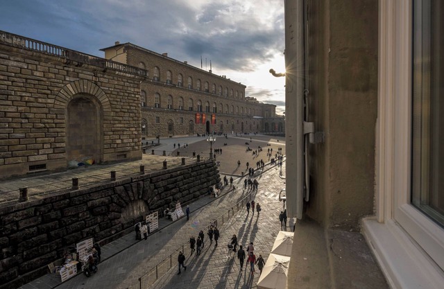 Pitti, a luxury home in Florence - with infra red sauna and complimentary wine!