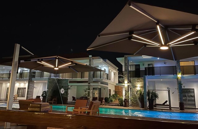 Platinum Lodge