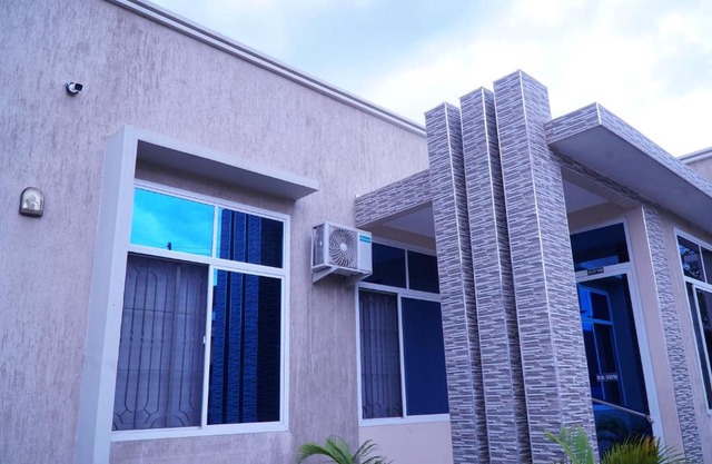 Plavender Lodges Mwanza
