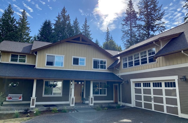 Play hard but rest EASY! Centrally Located Luxury!