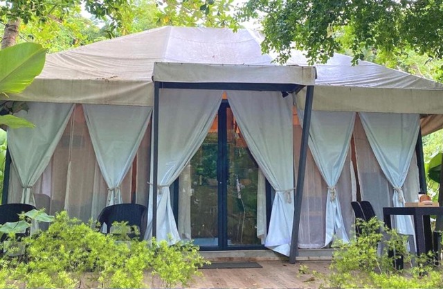 Playa La Caleta Bataan