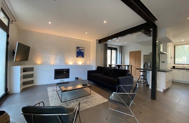 Pleasant apartment close to all amenities