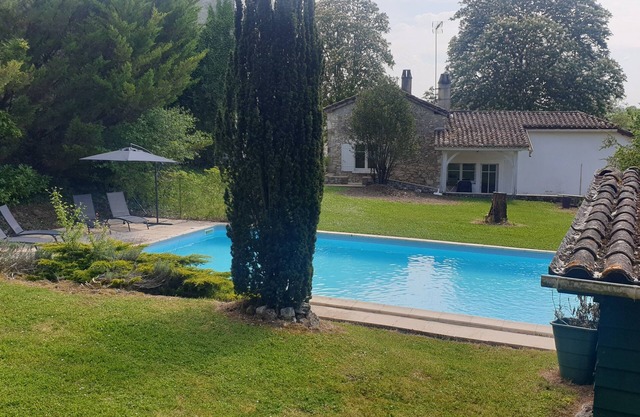Pleasant bed and breakfast "Maddy" at Clos de Parranquet.