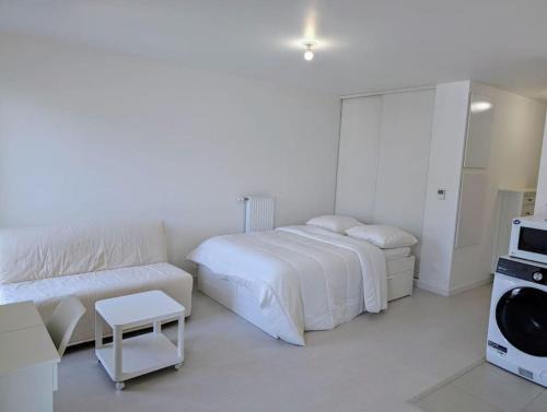 Plume, Studio & Parking gratuit à Sartrouville - Ville à 20 min de Paris
